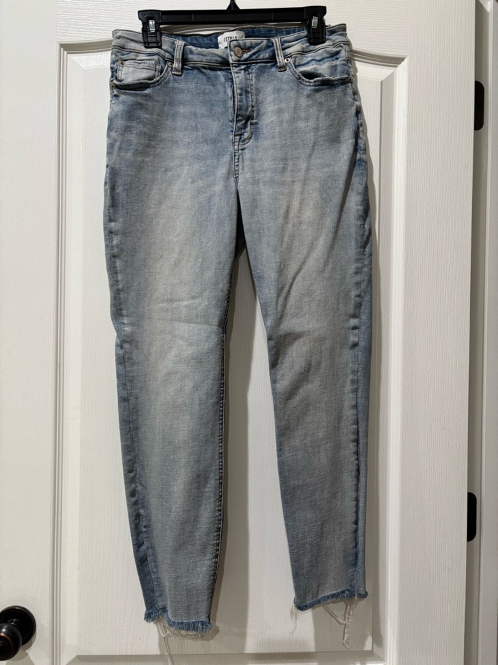 pistola Light Wash Ankle Jeans
